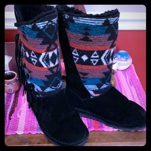 BearPaw Get them While It’s HOT Black Suede Boots